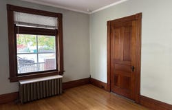 224 W Hewitt Avenue, Marquette, MI 49855