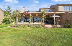 15768 N Prospect Point Drive, Spring Lake, MI 49456