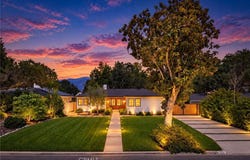 2147 E Woodlyn, Pasadena, CA 91104