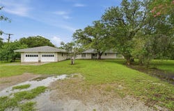 109 Fm 1360, Woodsboro, TX 78393