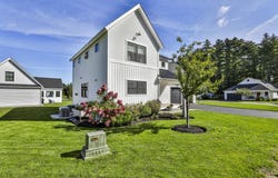8 Pendleton Farms Lane, Amherst, NH 03031