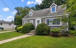 471 Eureka Avenue, Elmont, NY 11003