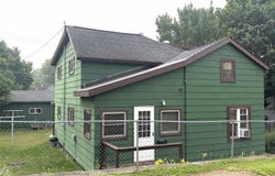 518 E RIDGE STREET, ISHPEMING, MI 49849-2133