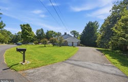 2400 E GATE DR, SILVER SPRING, MD 20906