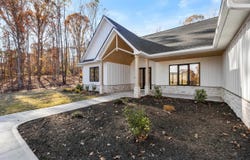 125 E Peninsula Drive, Laurens, SC 29360