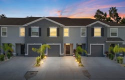 5052 CAPTAIN DAVIS Drive, WIMAUMA, FL 33598