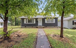 613 N Ohio Street, Iola, KS 66749