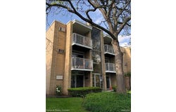 4913 Crooks Road Crooks Road, Royal Oak, MI 48073