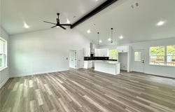 501 Walnut St, Yoakum, TX 77995