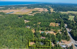 87444 WHISTLING Ln, Bandon, OR 97411