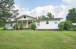 9052 Private Dr 3053, Ava, MO 65608