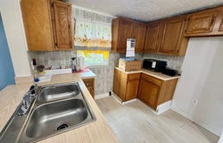S 196 Severt St, Marion, VA 24354