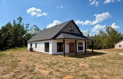 113 Cherry Ln, Booneville, MS 38829