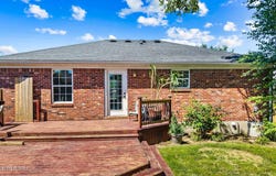 278 E Aulbern Dr, Mt Washington, KY 40047