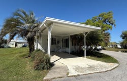 1301 Starlight Circle, Eustis, FL 32726