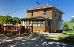 123 Midway Candor Rd, Robinson Twp, PA 15019