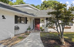 216 Hickory Lane, Hampstead, NC 28443