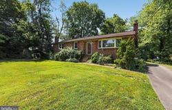 136 KINGSTON Drive, BEAR, DE 19701