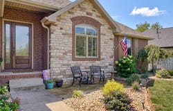 1124 E Headley Street, Springfield, MO 65803