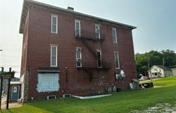 201 Fifth St, Beverly, OH 45715