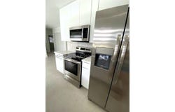 5431 W 8th Ct, Hialeah, FL 33012