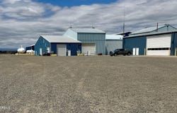 7502 Campbell Rd, Toppenish, WA 98948