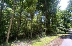 1 Godsey Avenue, Whitley City, KY 42653