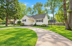 124 Officials Avenue, Holbrook, NY 11741