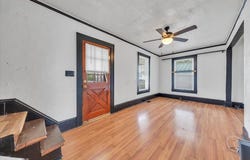 1913 Willis St, Salem, VA 24153