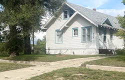 329 N Maverick St, Gordon, NE 69343