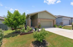 9905 Dalliance Ln, Manor, TX 78653