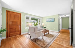 16 Hillside Drive, Nashua, NH 03064