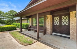 2115 E Pinecrest Dr., Atlanta, TX 75551