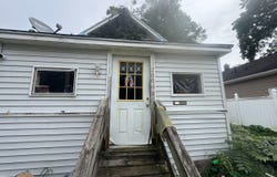 2006 Mershon Street, Saginaw, MI 48602