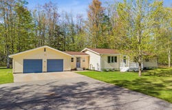 1454 Sand Road, Cheboygan, MI 49721
