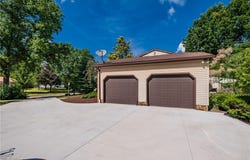 1431 Springhaven Circle NE, Massillon, OH 44646