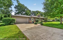 2401 Shawnee Trail, Okemos, MI 48864