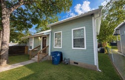 907 E 3rd St, Austin, TX 78702