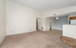 1704 E 24th Ave, Hutchinson, KS 67502