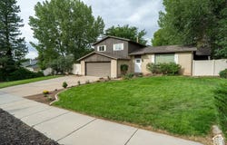 2407 E HUNTS END Dr, Sandy, UT 84092