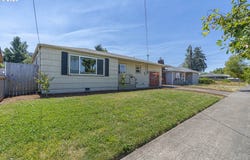 2019 E St, Springfield, OR 97477