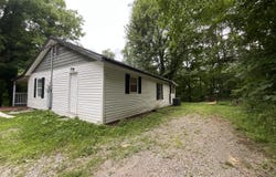 3900 Roberts Rd, Corryton, TN 37721