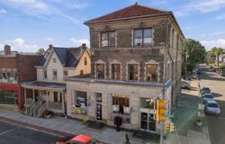 242-248 W BROAD Street, QUAKERTOWN, PA 18951