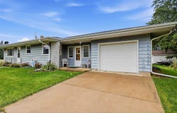 101 Clark Street, WARREN, IL 61087