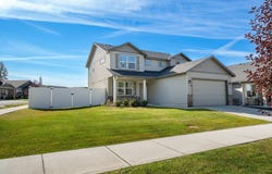 1718 E Mead Ln, Spokane, WA 99218
