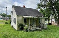 303 Seminary St, Carrollton, KY 41008