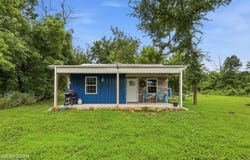 17150 Locust Road, Carthage, MO 64836