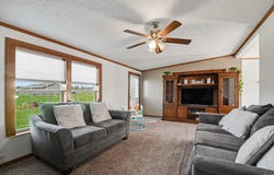 1055 W 700 N, Howe, IN 46746