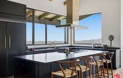 2345 Tuna Canyon Rd, Topanga, CA 90290