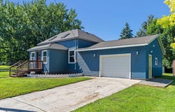 451 Birch Avenue W, Hector, MN 55342